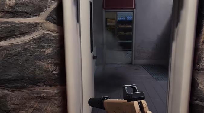 严阵以待怎么撬门